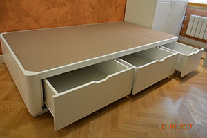 Canapé individual de madera acabado Luxe color blanco puro, medidas 90x190 cm con cajones en los laterales con apertura a la derecha
